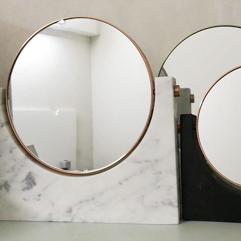 Specchio cosmetico in marmo