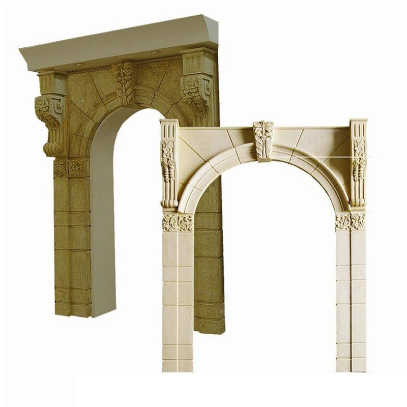 Colonne scolpite della colonna romana dell'arco di marmo