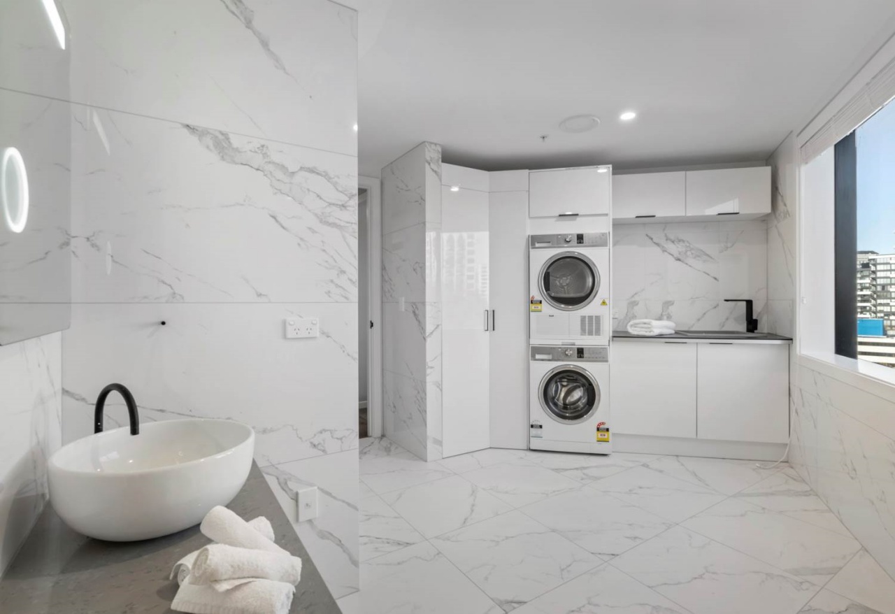 Kitchen Calacatta White Marble Tiles