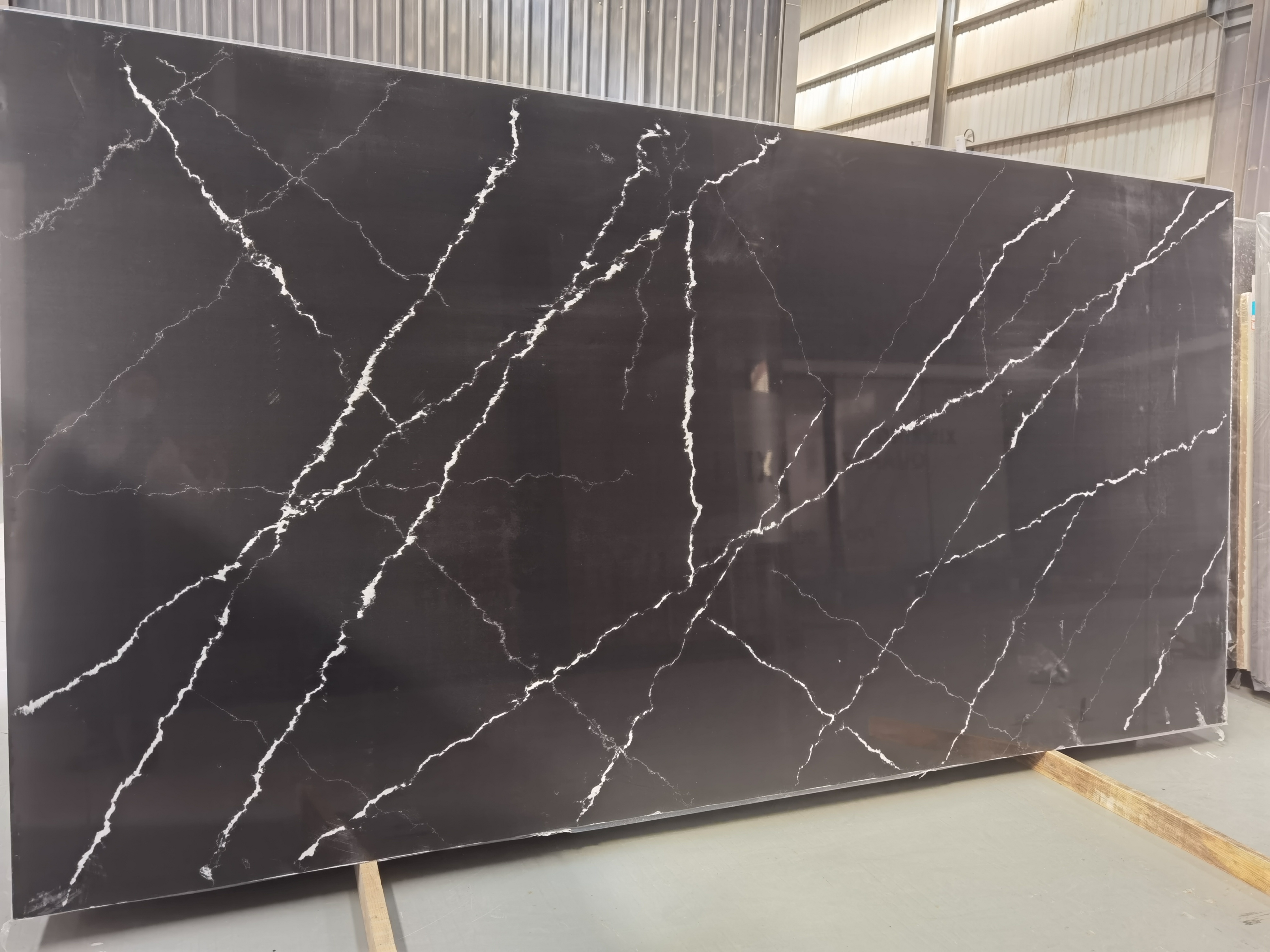  Quartz Slabs