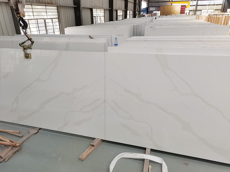 5057 Unique White Calacatta Quartz Slabs Wholesale