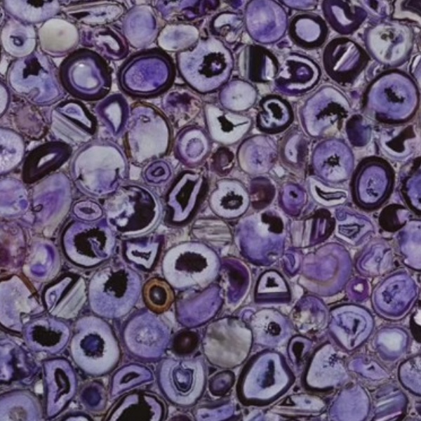 Pietra semipreziosa di cristallo viola